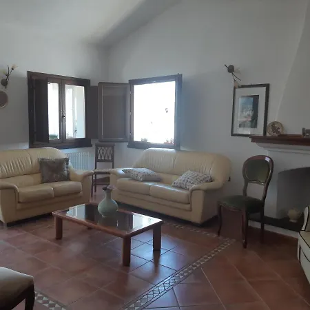 Vakantiehuis Casa Dei Fiori Di Mary Galtellì